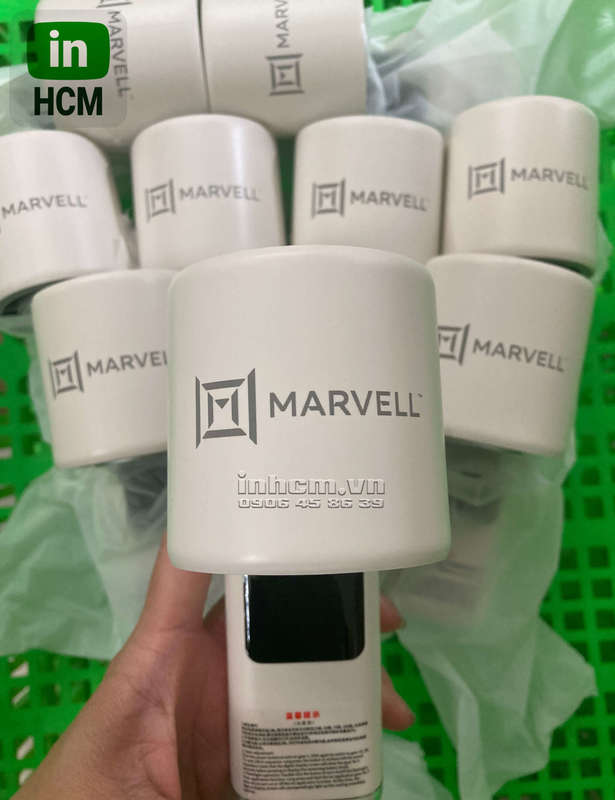 Khắc laser logo thương hiệu lên quạt cầm tay