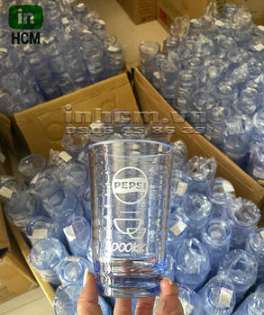 ly nhựa in logo thương hiệu