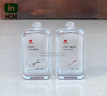 in logo 2 màu lên chai nước hoa